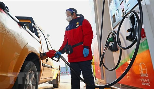 Giá dầu châu Á đi xuống trước dấu hiệu nhu cầu sụt giảm ảnh 1