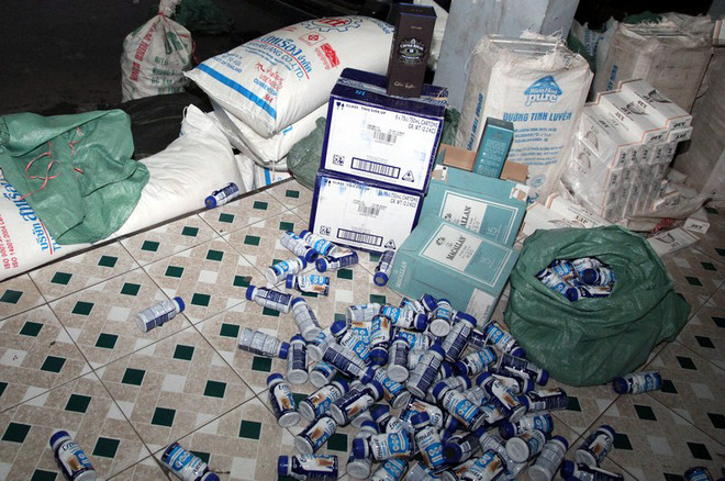 Xử phạt gần 450 triệu đồng đối tượng buôn sữa Ensure nhập lậu ảnh 1