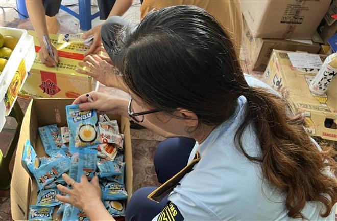 Hà Nội: Phạt 80 cơ sở kinh doanh, sản xuất bánh Trung Thu vi phạm ảnh 1