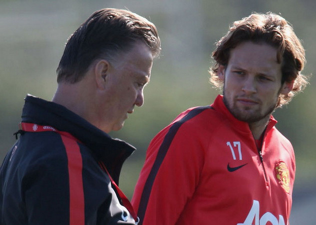 HLV Louis van Gaal đã có trong tay trung vệ chân trái chất lượng ảnh 1