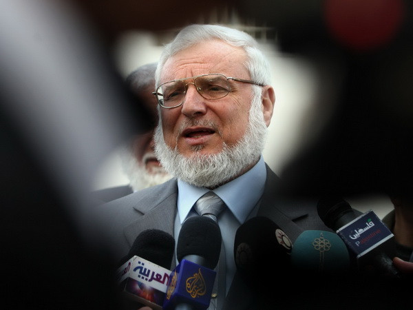 Israel bắt giữ Chủ tịch Nghị viện của Palestine Aziz Dweik ảnh 1