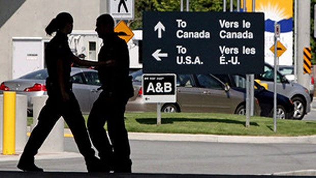 Cảnh sát Canada bắt giữ thêm 21 người nhập cư trái phép từ Mỹ ảnh 1