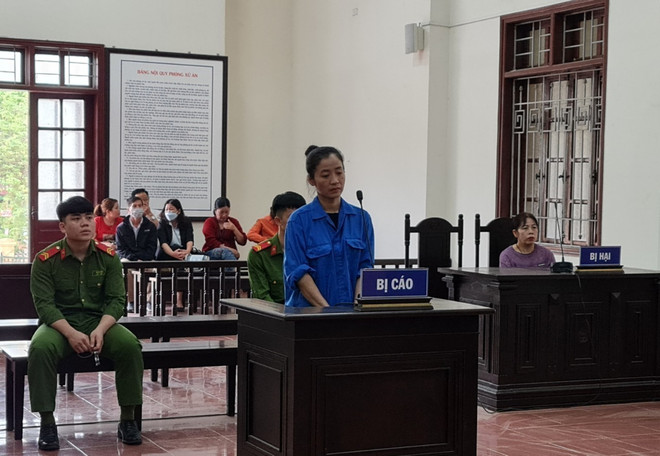 Lừa chạy việc để chiếm đoạt tiền, nữ giáo viên lĩnh án 10 năm tù giam ảnh 1