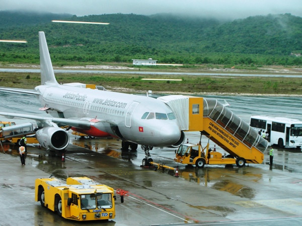 Phải thông tin rõ cho hành khách khi chậm, hủy bay ảnh 1