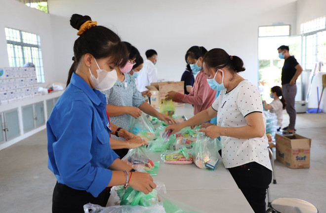 Người miền Tây chống dịch COVID-19: Những tấm lòng thơm thảo ảnh 2