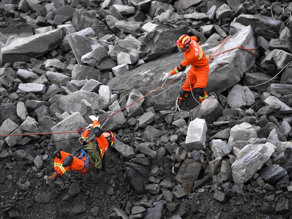 Trung Quốc: Xảy ra vụ sạt lở đất thứ hai tại huyện Mậu, Tứ Xuyên ảnh 1