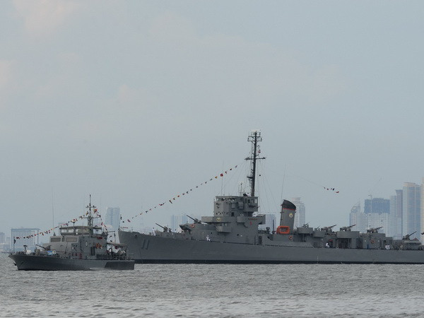 Philippines và Trung Quốc "chiến tranh phim ảnh" về Biển Đông ảnh 1