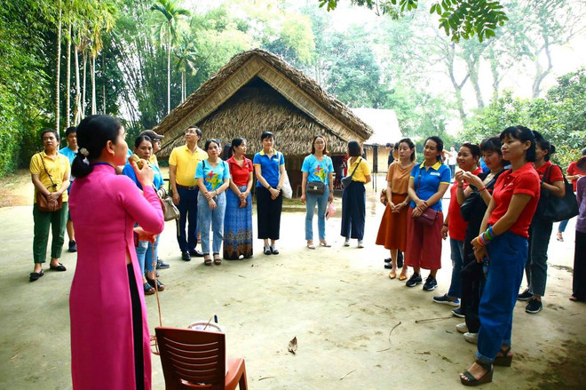 Làng Sen quê Bác: 'Địa chỉ đỏ' trong tim 93 triệu người Việt ảnh 2