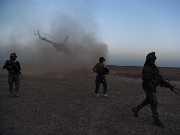 19 cảnh sát thương vong trong vụ không kích "nhầm" tại Afghanistan ảnh 1