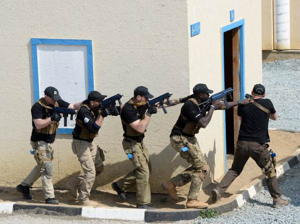 Ba Lan sẽ rút khỏi Lực lượng quân đội châu Âu trước 2020 ảnh 1