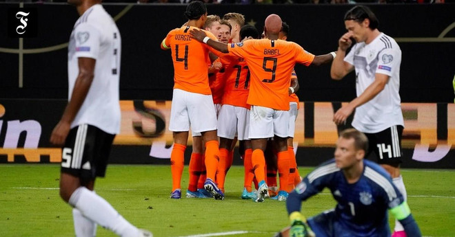 Kết quả bóng đá: Đội tuyển Hà Lan ngược dòng đánh bại Đức ảnh 1