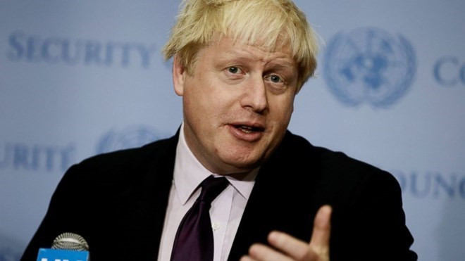 Ngoại trưởng Anh Boris Johnson. (Nguồn: EPA) Ngoại trưởng Anh Boris Johnson bác tin cạnh tranh vị trí Thủ tướng ảnh 1