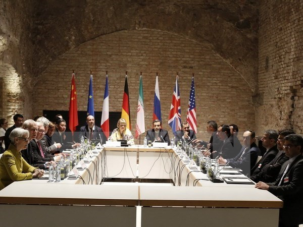 Iran, Mỹ và EU gặp gỡ 3 bên để thảo luận về vấn đề hạt nhân ảnh 1