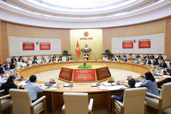 TTXVN_0412 Thu tuong sap xep to chuc bo may (5).jpg