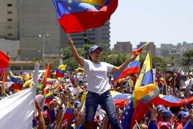 Tây Ban Nha ngừng bán thiết bị chống biểu tình cho Venezuela ảnh 1