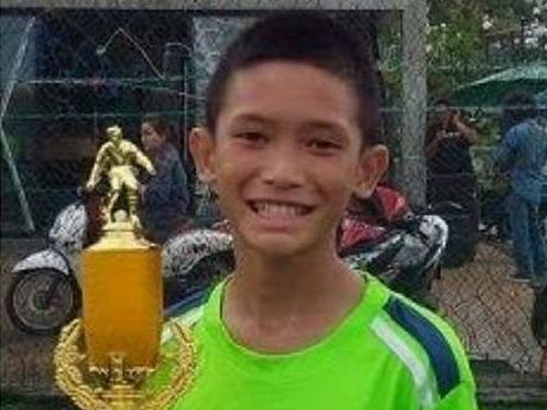 Giải cứu đội bóng: Mẹ đẻ chỉ biết tin con ra khỏi hang qua mạng xã hội ảnh 1