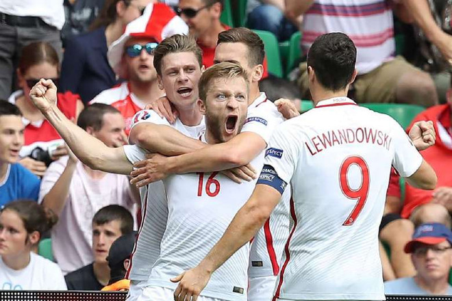 Đội tuyển nào mạnh nhất ở tứ kết vòng chung kết EURO 2016? ảnh 8