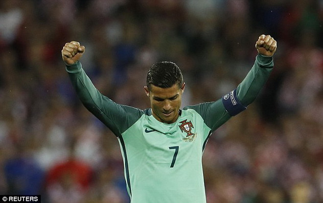 Tuyển Bồ Đào Nha tìm cách "cởi trói" cho Cristiano Ronaldo ảnh 2