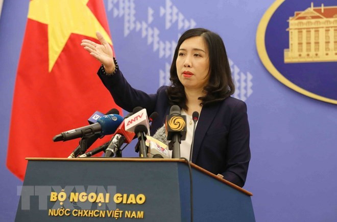 Người phát ngôn Bộ Ngoại giao Việt Nam Lê Thị Thu Hằng chủ trì họp báo. (Nguồn: TTXVN) Sự kiện trong nước 7-13/5: Hội nghị Trung ương 7 khóa XII ảnh 2