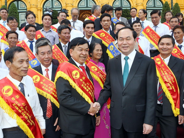 Công nghiệp hóa nông thôn là một nhiệm vụ quan trọng hàng đầu ảnh 1