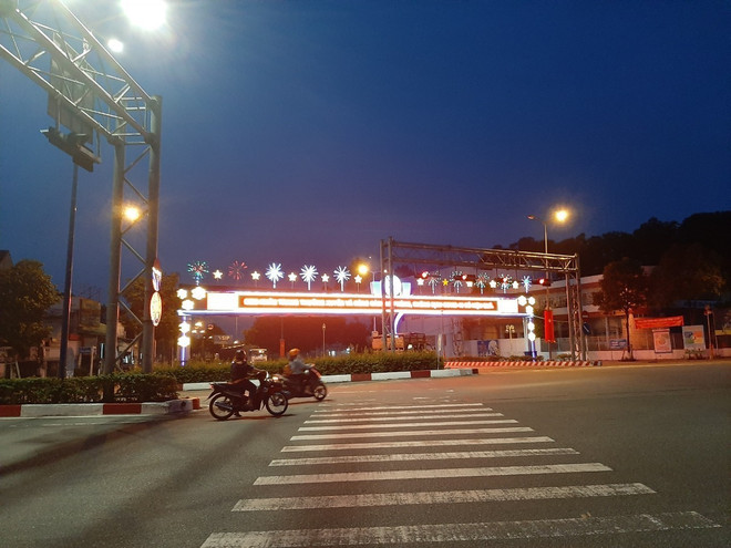 TP Hồ Chí Minh, Bình Dương tiếp tục giãn cách xã hội theo Chỉ thị 16 ảnh 2