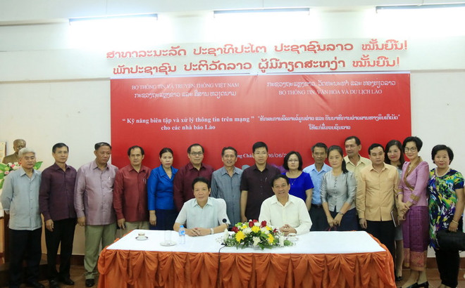 Hỗ trợ kỹ năng biên tập và xử lý thông tin trên mạng cho nhà báo Lào ảnh 2
