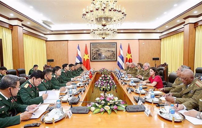 Quan hệ quốc phòng Việt Nam-Cuba tiếp tục là điểm sáng giữa hai nước ảnh 1