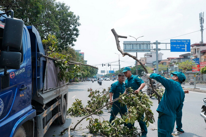 ttxvn ha_noi_tiep_tuc_ra_quan_tong_ve_sinh_moi_truong5_resize.jpeg