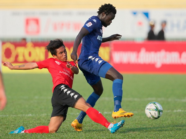 V-League: Hà Nội T&T chưa biết thắng, B.Bình Dương hòa ĐTLA ảnh 1