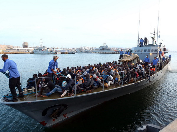 Bức tranh u ám về tình trạng người di cư trong năm 2016 ảnh 1