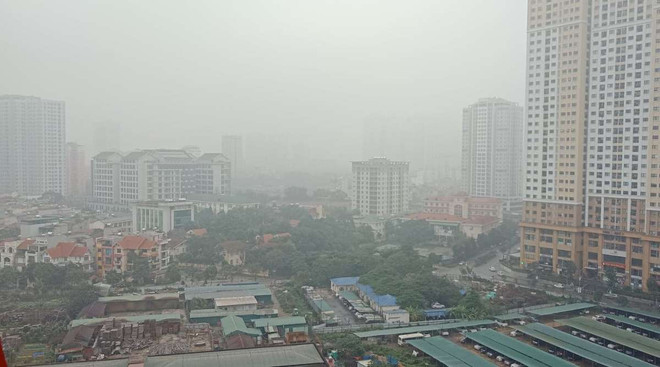 Chất lượng không khí tại thành phố Hà Nội sáng nay, 11/2, được cảnh báo phổ biến ở ngưỡng không tốt cho sức khỏe. (Ảnh: Hùng Võ/Vietnam+) Mưa phùn giảm, chất lượng ô nhiễm không khí ở Hà Nội lại “xấu” ảnh 1