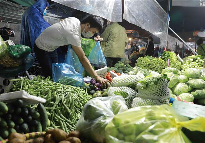 Chủ tịch UBND thành phố Hà Nội trả lời chất vấn nhiều vấn đề ảnh 2