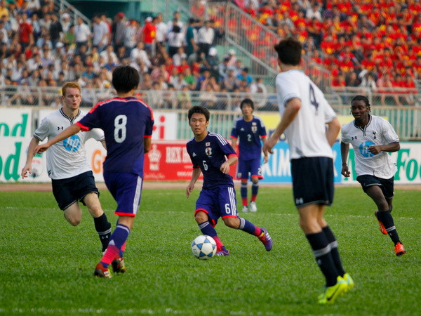 U19 Tottenham ngược dòng đánh bại U19 Nhật Bản ảnh 2