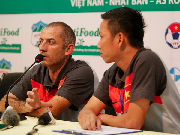 HLV AS Roma ngạc nhiên về trình độ của U19 Việt Nam ảnh 1