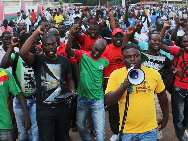 Burkina Faso áp đặt giới nghiêm, đóng cửa biên giới và không phận ảnh 1