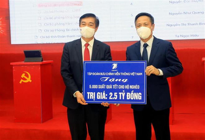 Thường trực Ban Bí thư dự lễ kỷ niệm ngày Bác Hồ về thăm Thái Bình ảnh 2