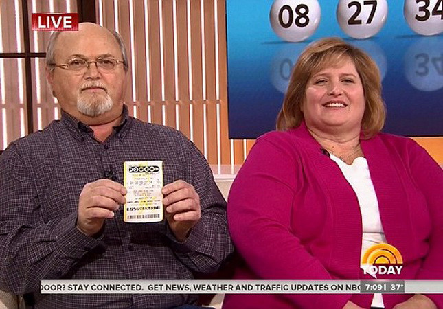 Chủ nhân đầu tiên của giải độc đắc xổ số Powerball lộ diện ảnh 1