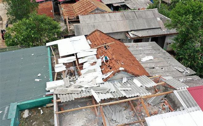 Hỗ trợ Quảng Trị, Thừa Thiên-Huế khắc phục thiệt hại do bão số 5 ảnh 1