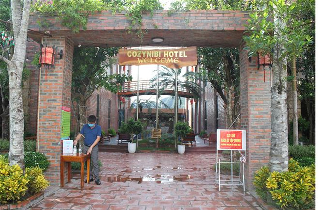 Bộ Y tế hướng dẫn tạm thời giám sát người nhập cảnh vào Việt Nam ảnh 1