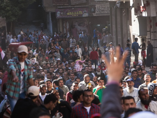 Ai Cập: Hàng nghìn người tuần hành đòi bỏ luật biểu tình ảnh 1