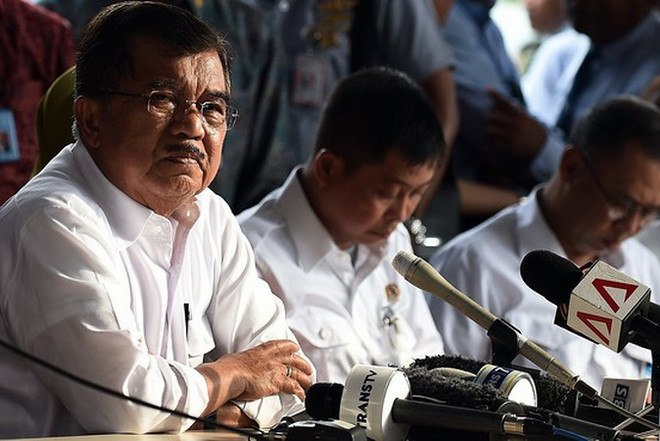 Thời tiết xấu và tầm nhìn hạn chế cản trở việc tìm kiếm QZ8501 ảnh 1