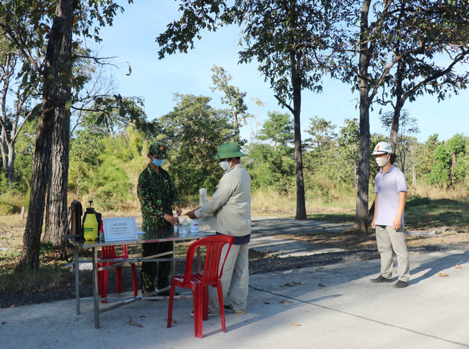 ''Lá chắn thép'' phòng chống dịch COVID-19 nơi biên giới ảnh 2