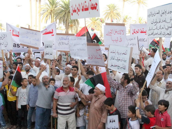 Các nghị sỹ Libya kêu gọi một lệnh ngừng bắn trên toàn quốc ảnh 1