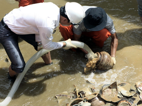 Bảo vệ an toàn khu vực có tàu cổ đắm tại biển Dung Quất ảnh 1