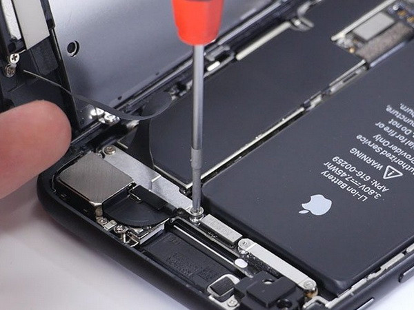 Diễn biến mới nhất cuộc chiến chưa có hồi kết giữa Qualcomm và Apple ảnh 1