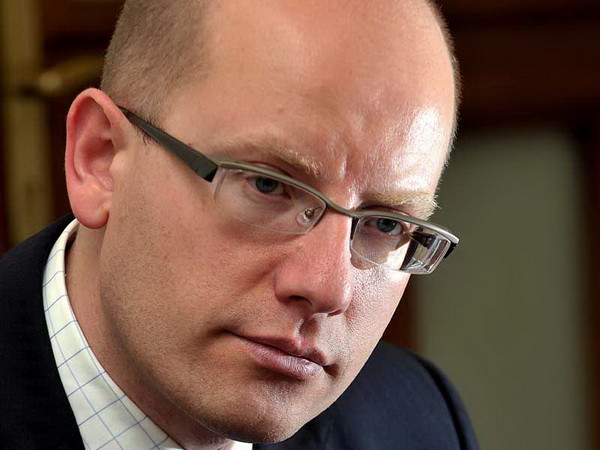 Cộng hòa Séc chấp thuận có điều kiện lệnh trừng phạt Nga của EU ảnh 1