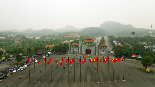 TTXVN_1809 den Hung 3.jpg