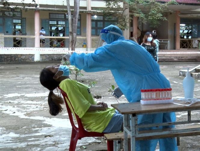 Kon Tum cơ bản khống chế được hai ổ dịch COVID-19 trong cộng đồng ảnh 1