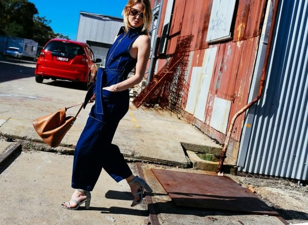 Xuân Hè 2015 chứng kiến sự trở lại mạnh mẽ của xu hướng denim ảnh 5