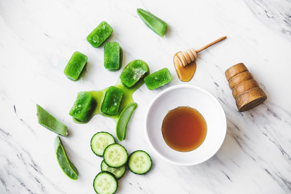 Nghiên cứu năm cách làm đẹp bất ngờ từ đá viên trong tủ lạnh ảnh 1